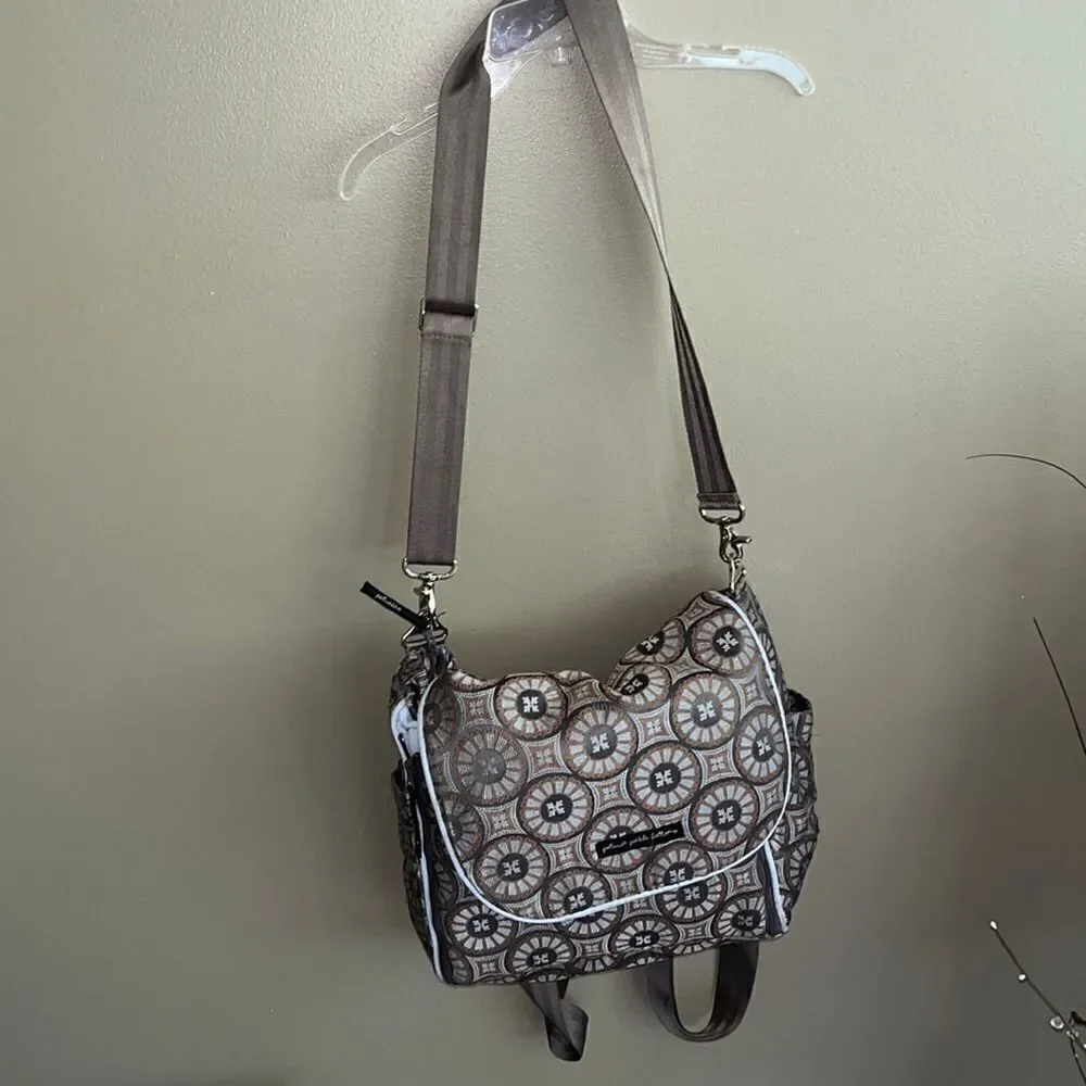 CUTE PETUNIA PICKLE BOTTOM DIAPER BAG/PURSE/BACKPACK